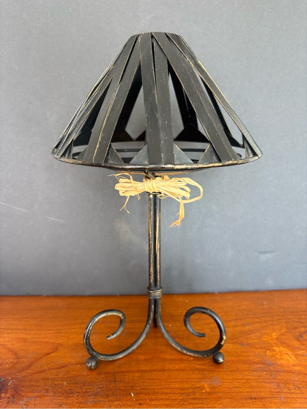 Tabletop Tea Light or Votive Lamp, Metal Wrought Iron Style